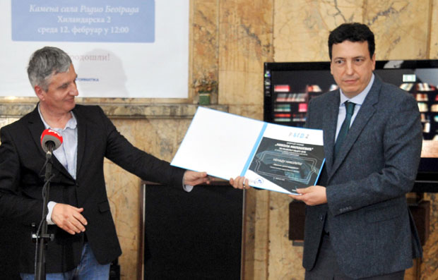 Одбрана историје наше књижевности: Награда Никола Милошевић свечано уручена професору Филолошког факултета Ненаду Николићу